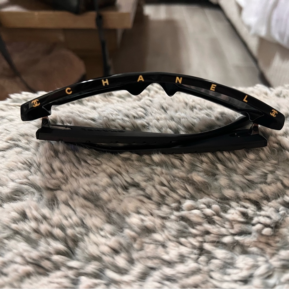 Chanel Sunglasses Aviator type Black - Picture 6 of 13